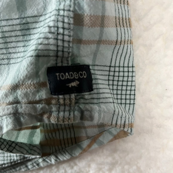TOAD&CO Mens XL Plaid Short Sleeve Button Up Shirt Blue Tan Casual - Picture 4 of 9